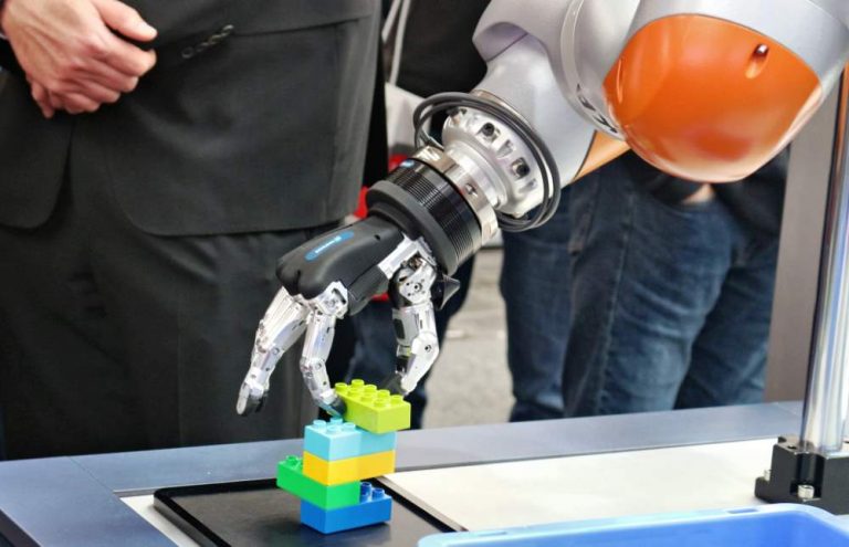 Industrie houdt tempo technologische innovatie niet meer bij