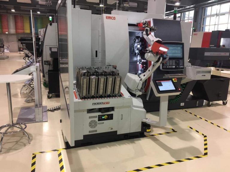 EMCO toont RoboJob Turn-Assist op EMO