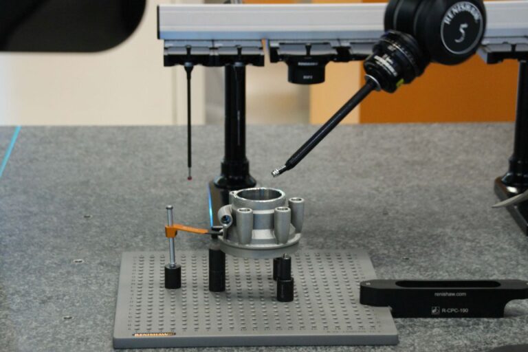 Oprichters Renishaw gaan hun belang verkopen