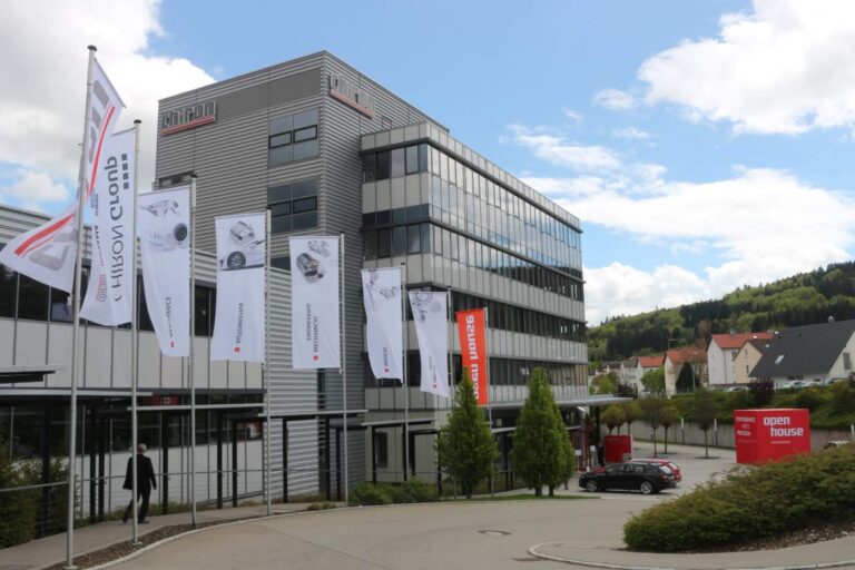 Chiron Group snijdt diep in de eigen organisatie