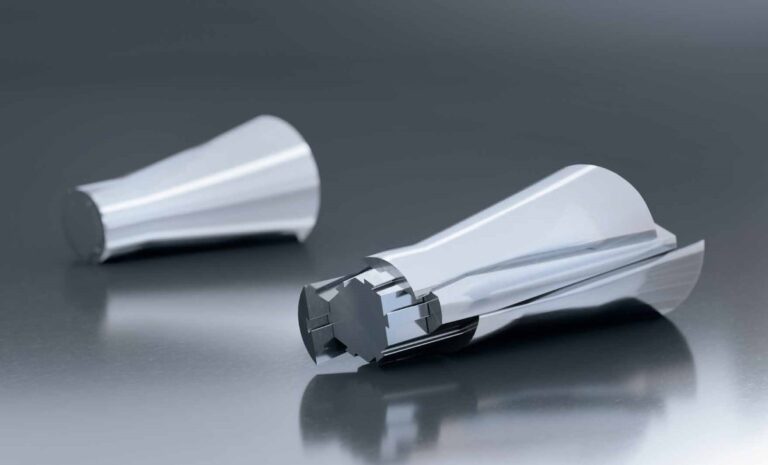 Dymato demonstreert proceszeker precisie frezen en contamination free draadvonken