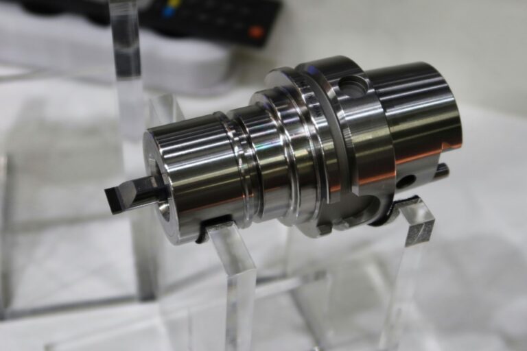 Makino demonstreert oplossingen voor de semiconductor industrie