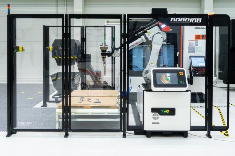 RoboJob op Machineering: vier keer live automatisering